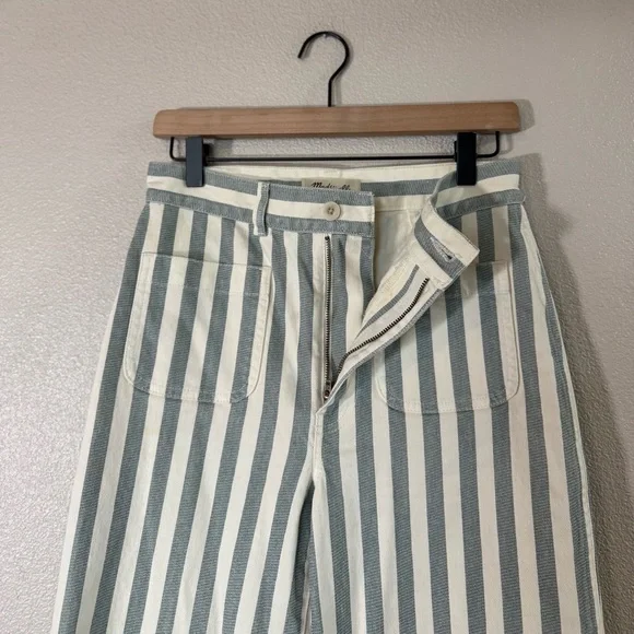 Madewell Emmett 2.0 Wide-Leg Crop Pants in Stripe: Patch-Pocket Edition 27 - Picture 6 of 10